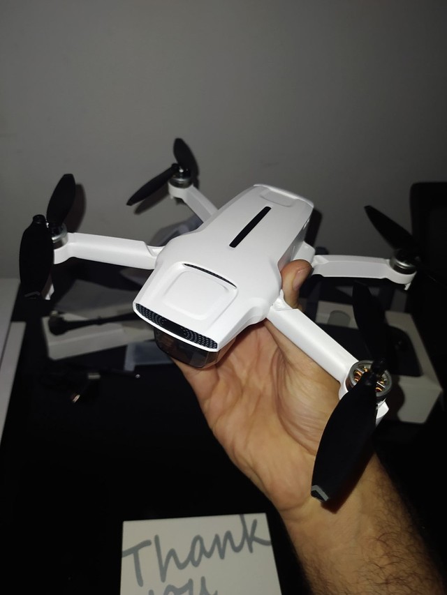 Drone Fimi X8 Mini. Duas Bat, Homologado e defletores 