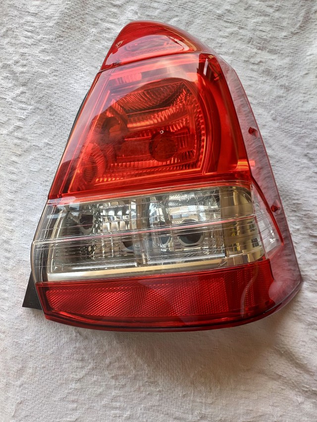 Lanterna Toyota Etios sedan LD