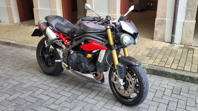 Triumph Speed Triple R / Поиск по тегам / БайкПост