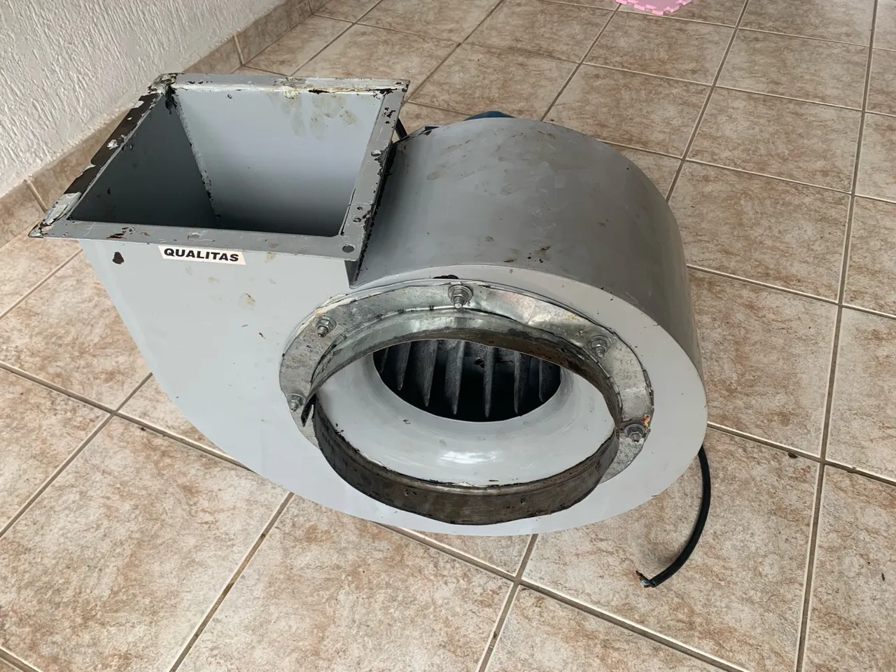 Exaustor centrifugo