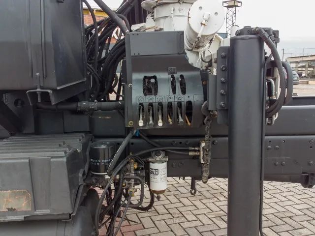 Munck Madal Palfinger PKB 15500 3H1M - 2013 - Com Controle Remoto - Instalada - Foto 8