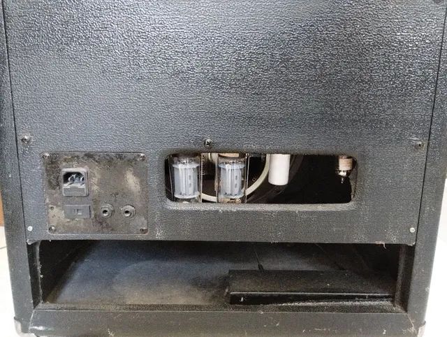 Amplificador valvulado mgv30 meteoro com Celestion V30 Vintage Gold original  - Foto 4