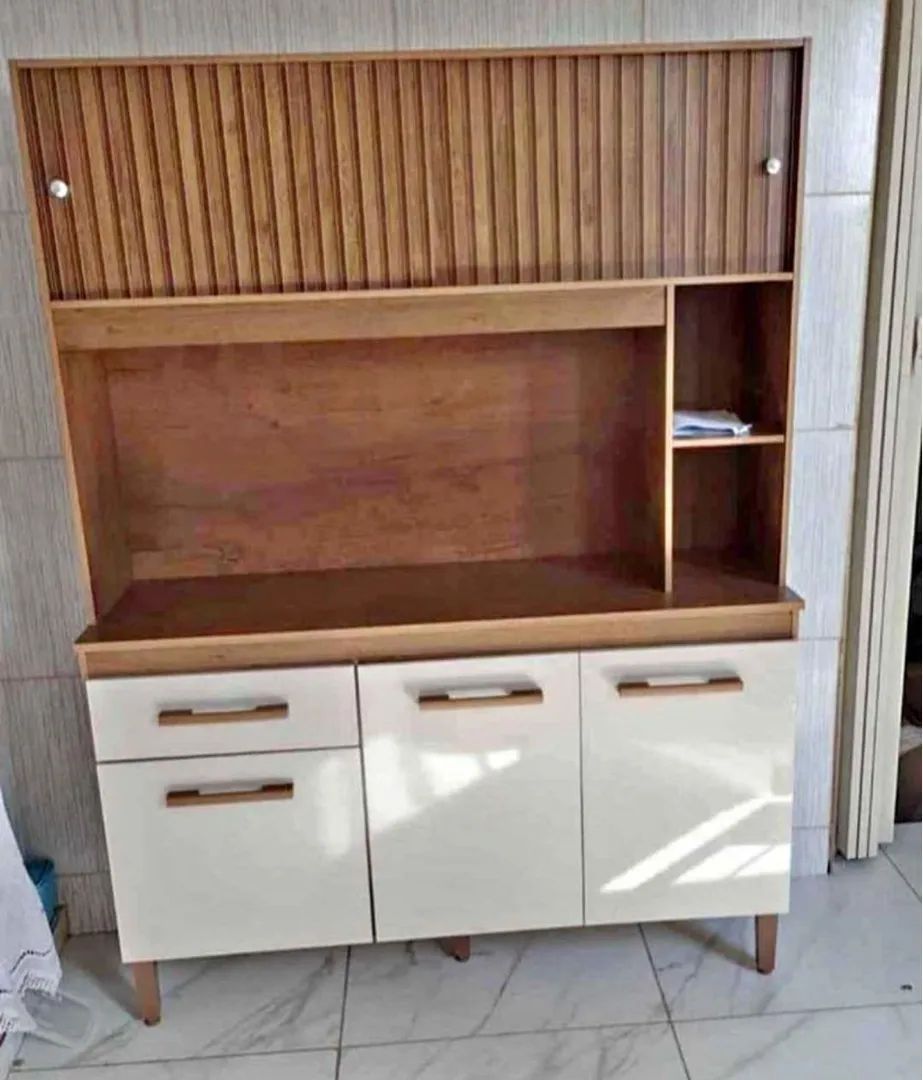 Vendo Armário de cozinha 5 portas 1 gaveta  - Foto 2