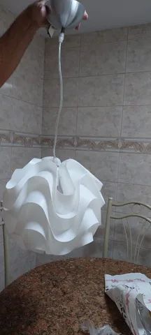 Lustre branco, novo, 98 circunferência 