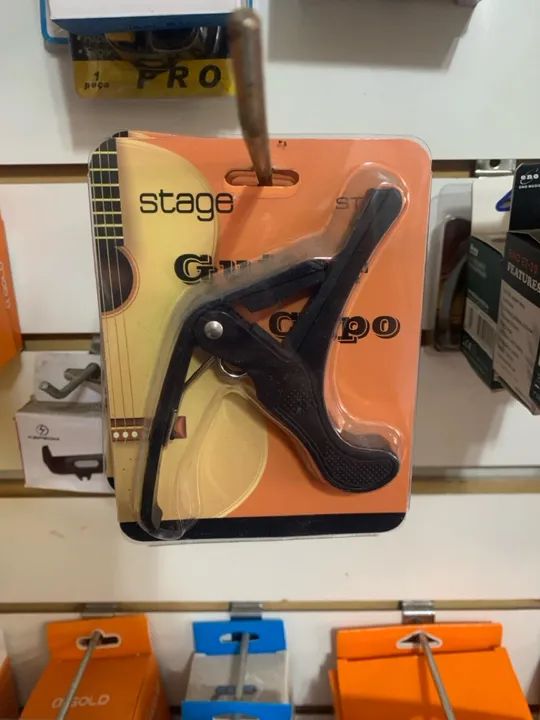 Capotaste para violão e guitarra