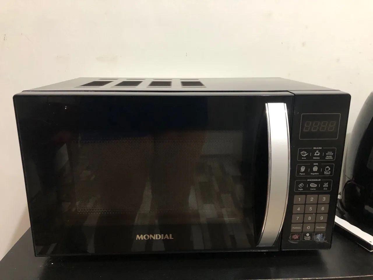 Micro-ondas Mondial 25 Litros Preto