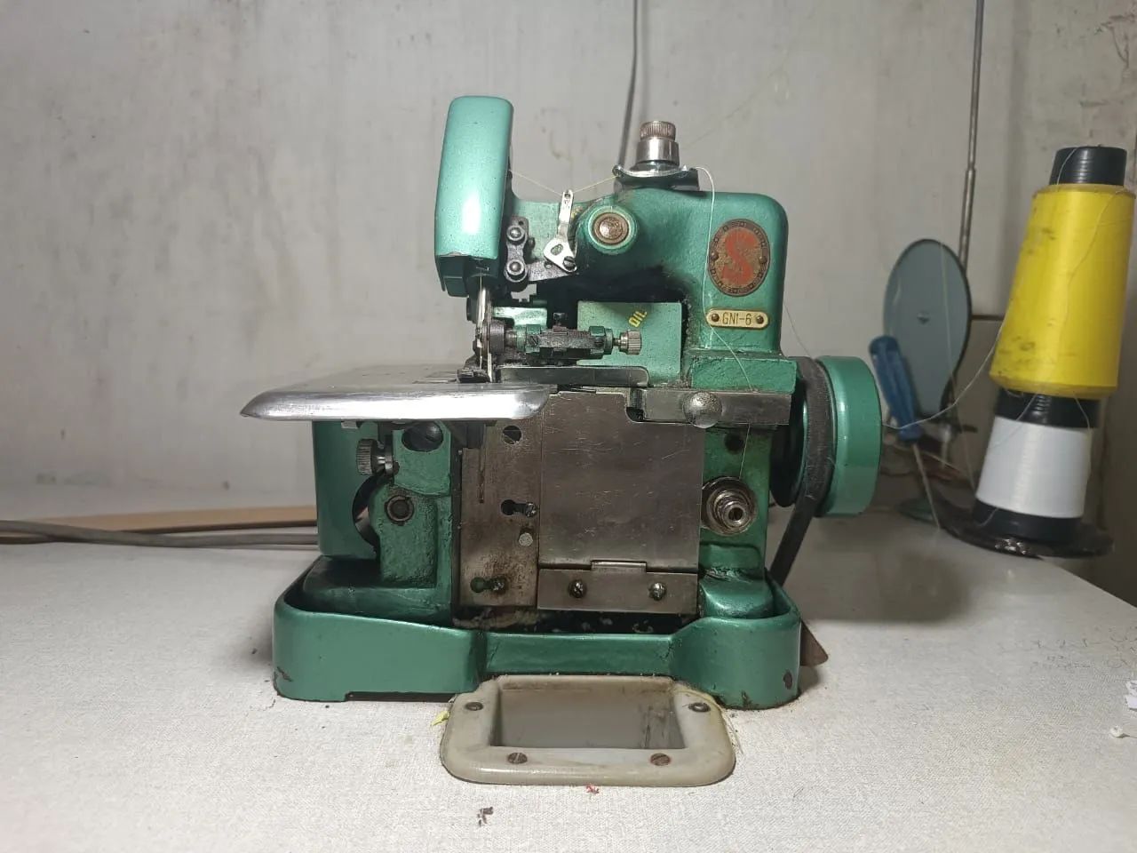 Máquina de costura Singer  - Foto 5