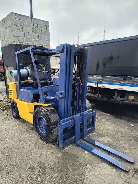 Empilhadeira triplex komatsu fg40 2009 