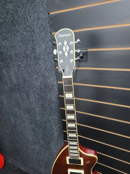 Serviços de luthieria 