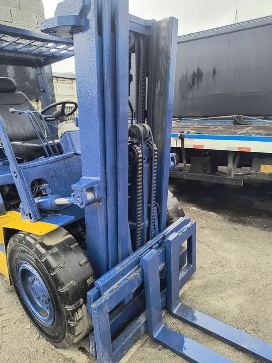 Empilhadeira triplex komatsu fg40 2009  - Foto 2