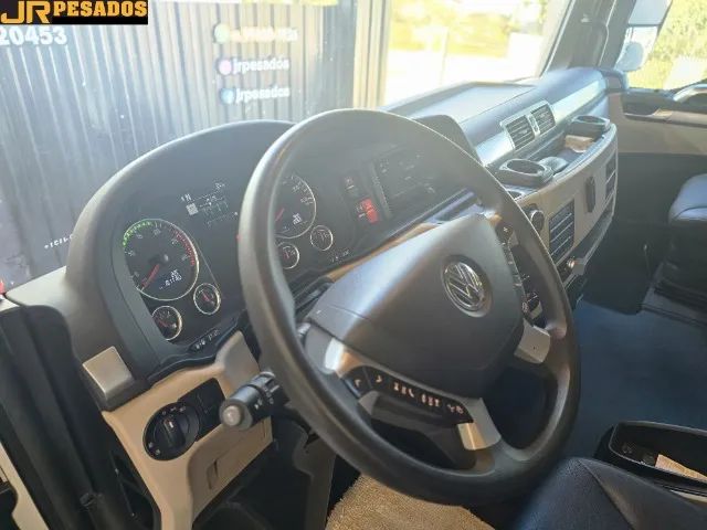 vw meteor 29520 traçado 6x4 ano 2022 completo baixo km - Foto 7