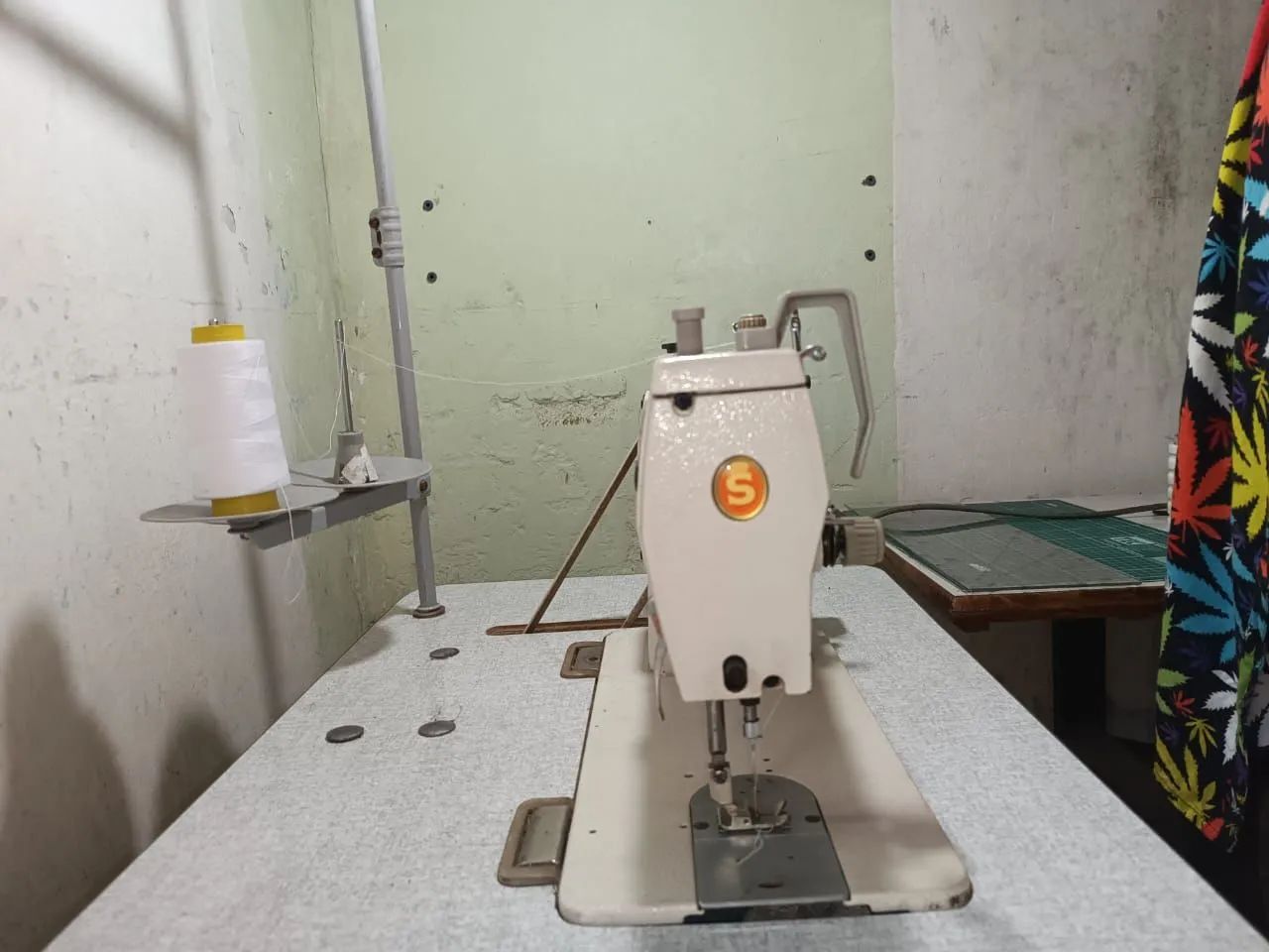 Máquina de costura Singer  - Foto 3