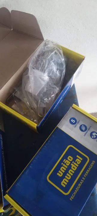 Fechaduras e dobradiças  - Foto 5