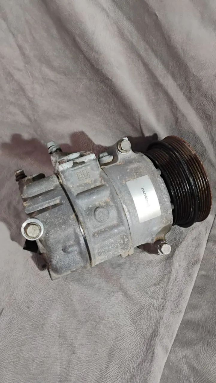 Compressor do ar jetta 2009 2.5  - Foto 2