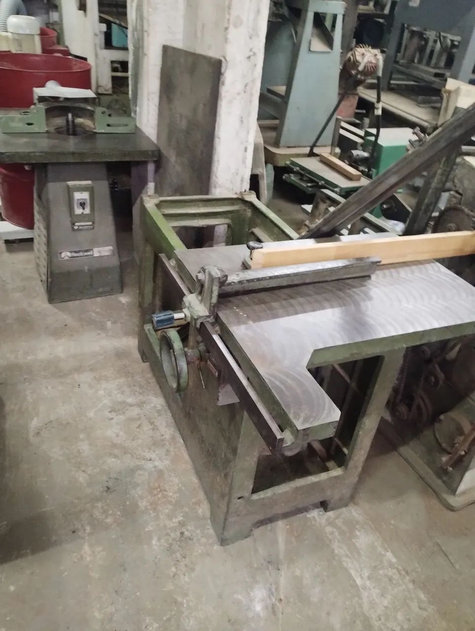 Esquadrejadeira Baldan 