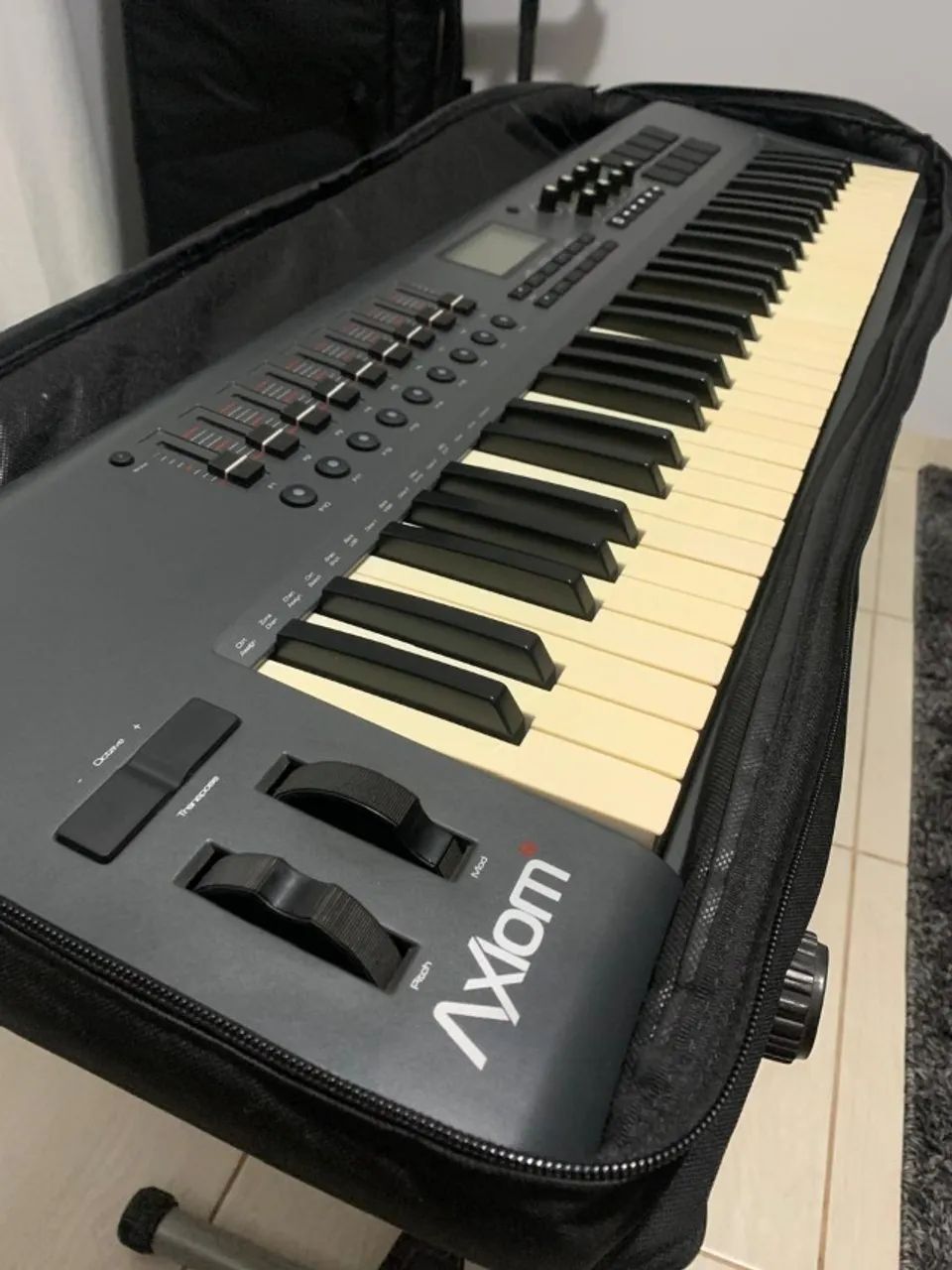 M-AUDIO AXIOM 61