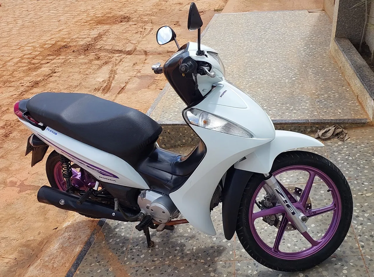 Honda/ Biz EX 125cc 2015, com apenas 26mil km rodados, estado de Nova.