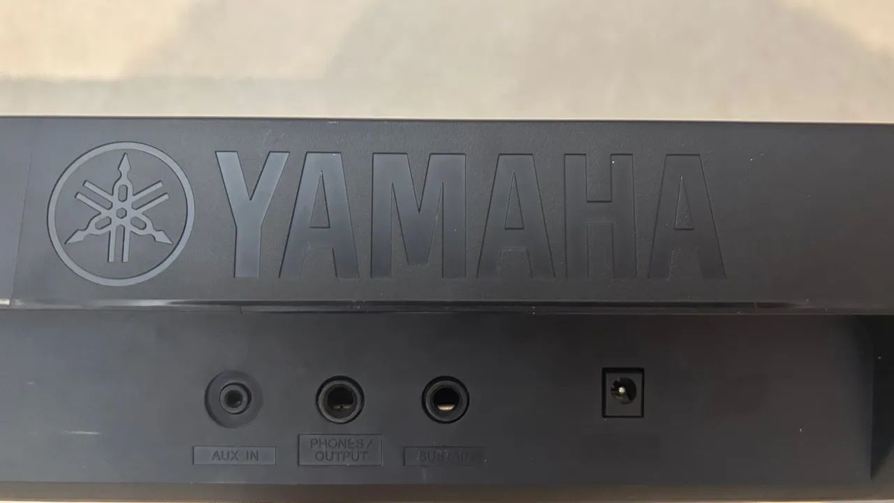 Teclado Yamaha PSR-E253 - Usado (Excelente Estado) - Foto 6