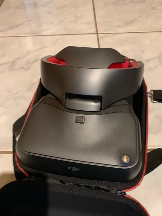 Óculos de Realidade Virtual DJI