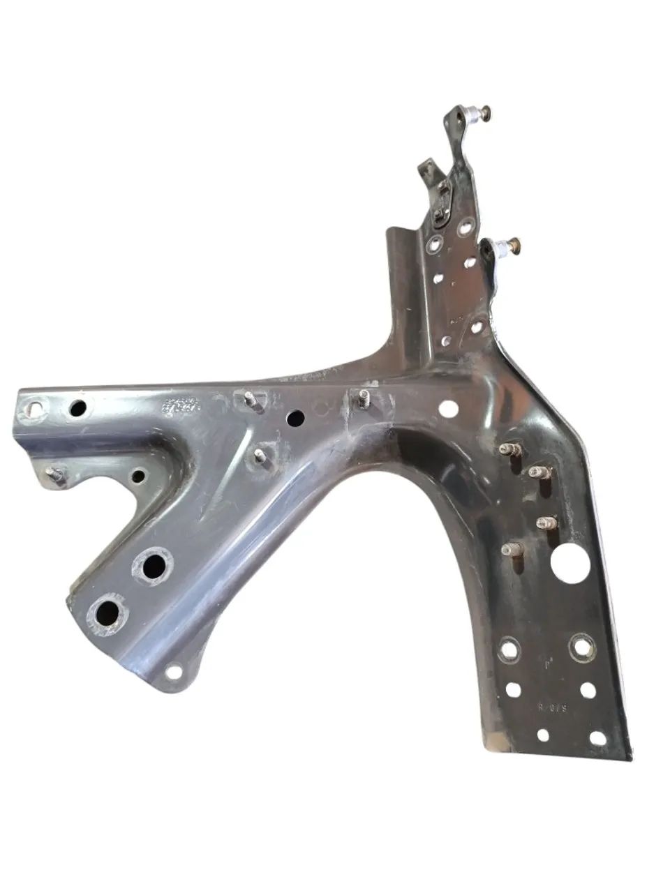 Suporte Lateral Estribo Le Scania Ntg 2019 2790473 - Peças para
