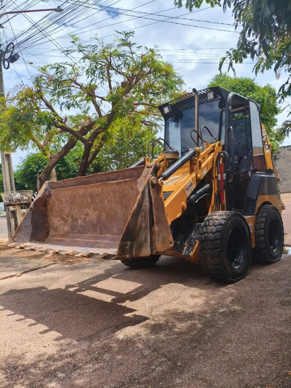 MINI RESTROESCAVADEIRA - Foto 3