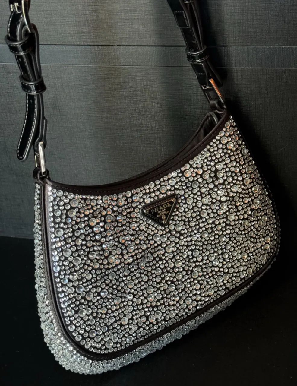 Bolsa Prada Cleo com cristais 64319606426115122