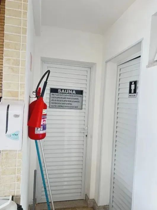 Excelente 3 Quartos porteira fechada no parque das castanheiras praia da costa - Foto 11