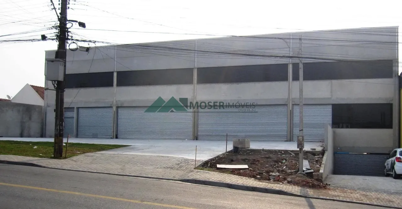 Loja com 3 quartos para alugar, 774.00 m2 por R$ 40870.00 - Santa Candida - Curitiba/PR