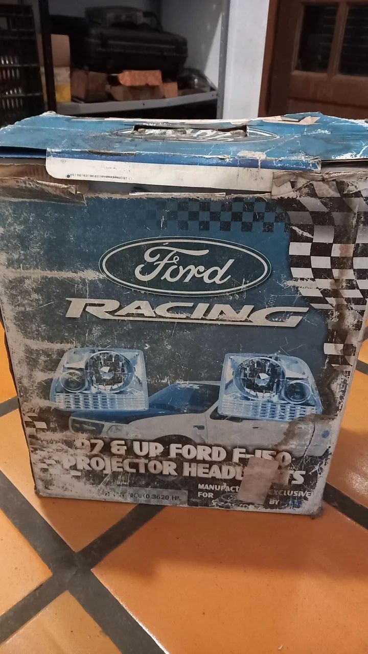 Farol Ford F-150 Racing