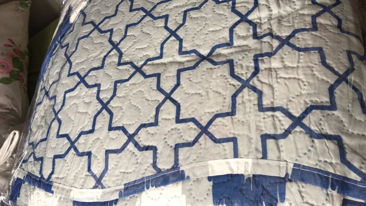 Cobre leito Queen- Geométrico Azul e Cinza