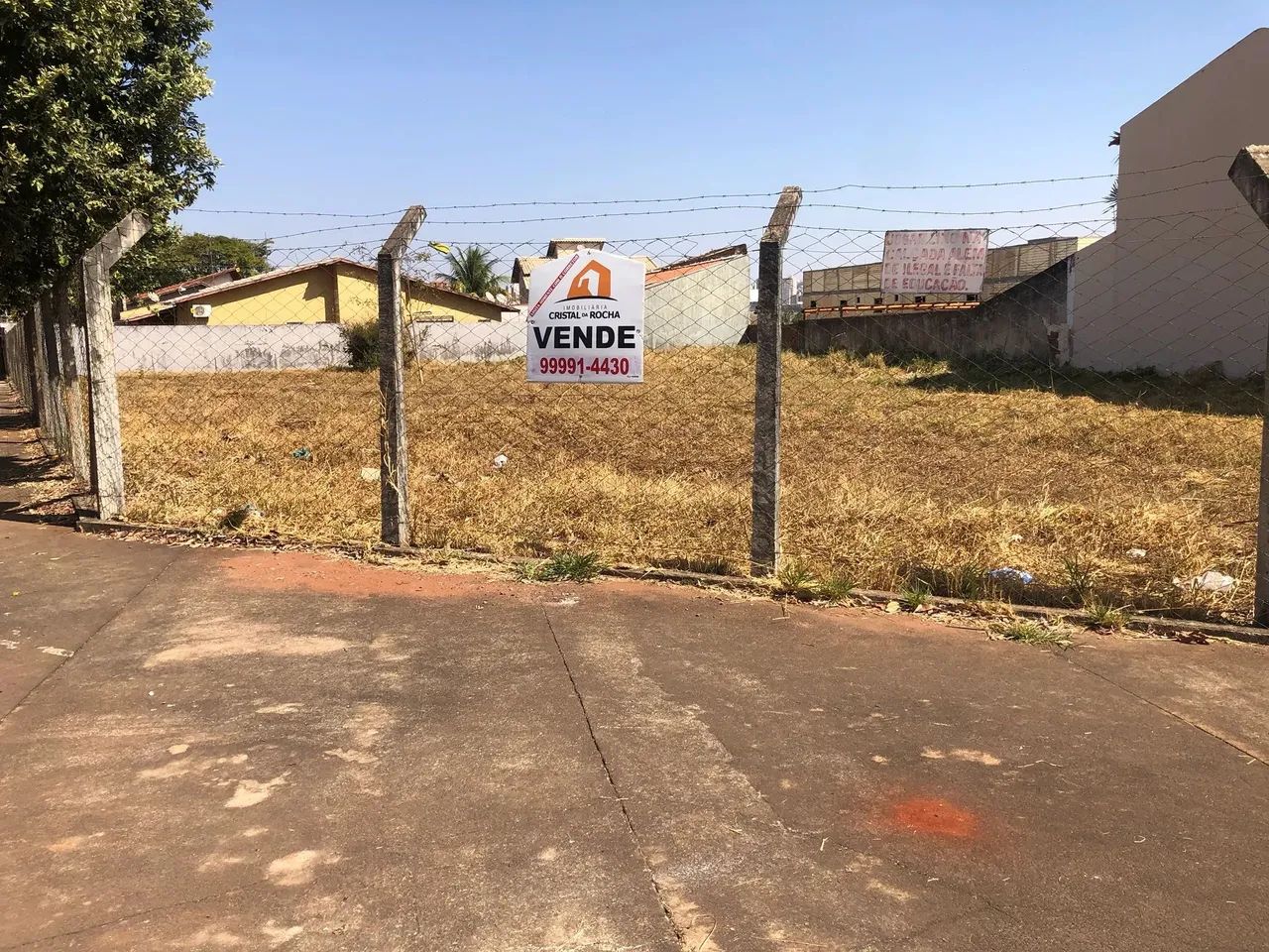 Lote no Santa Genoveva