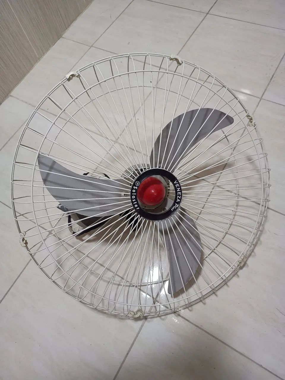 Ventilador de Parede 70cm só 399 - Foto 3