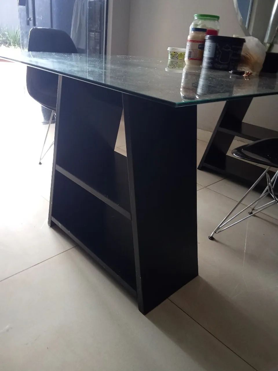 Mesa de vidro com base  preta - Foto 2