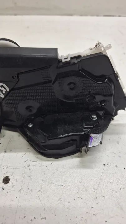 Fechadura Porta Dianteira Lado Direita Honda Hrv 2016 / 2018 - Foto 4