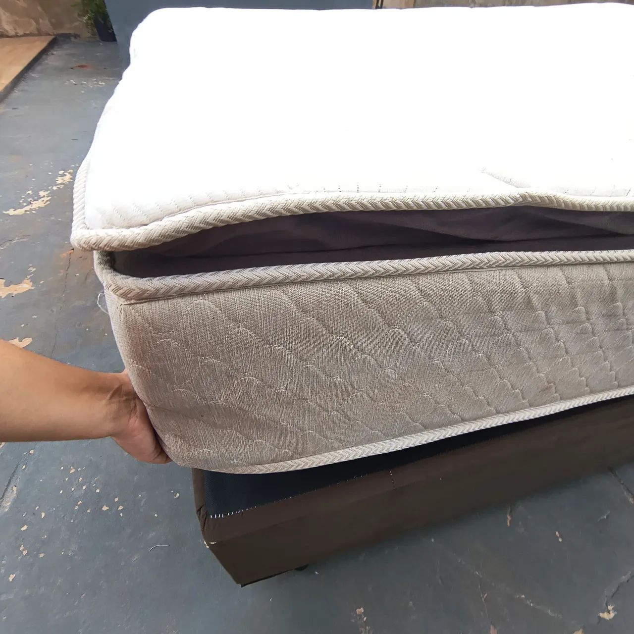 Cama Box Queen semi novo/Entrego  - Foto 3