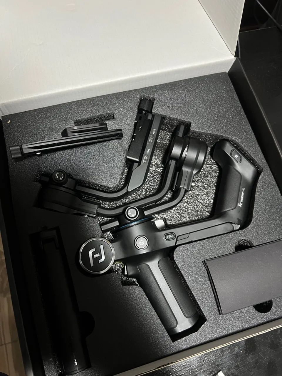 Gimbal Estabilizador scorp-c 4 meses de uso  - Foto 2