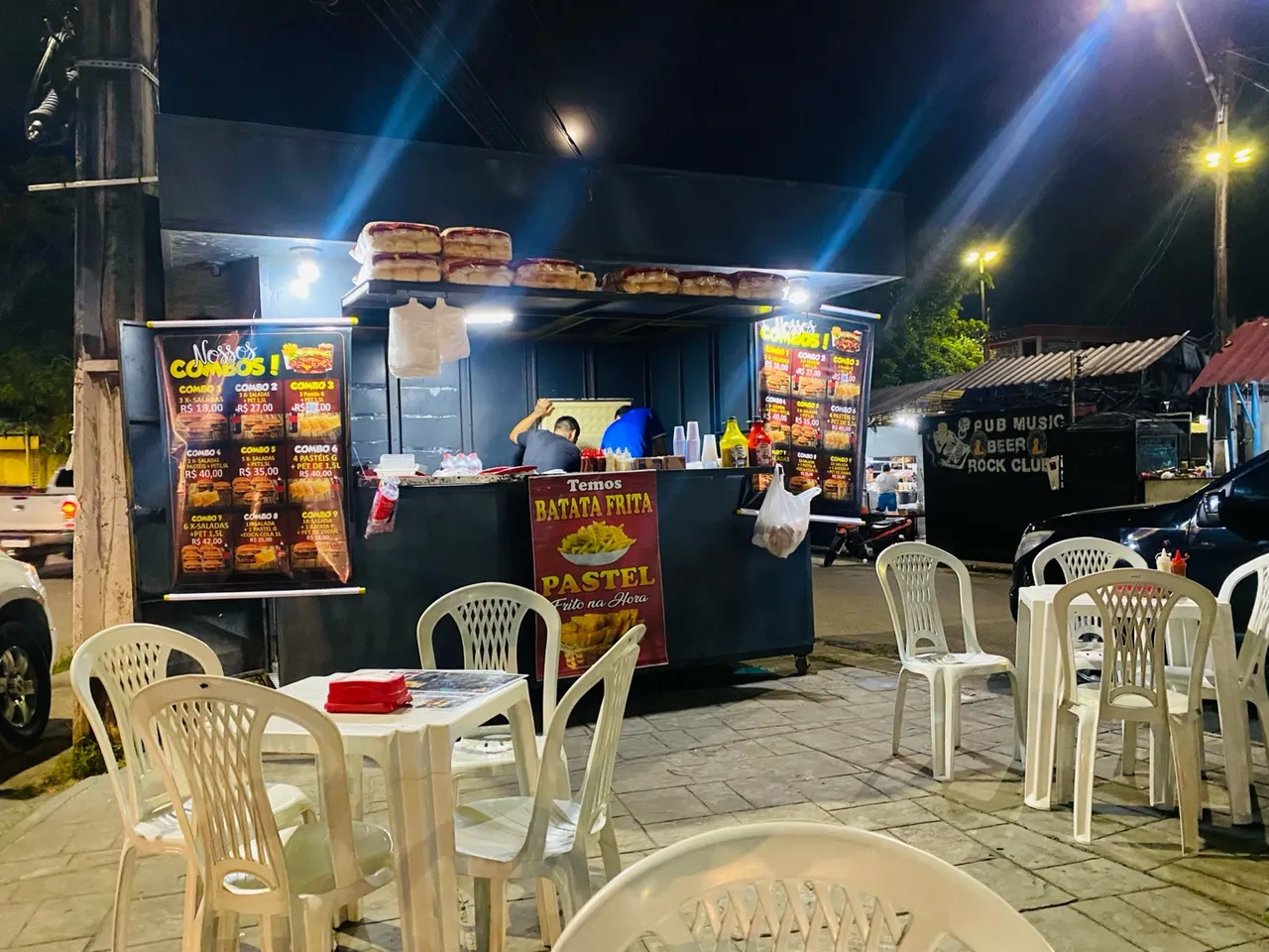 Vendo lanche na Praça do Nova Cidade