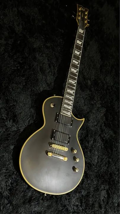 Guitarra LTD-EC1000 Deluxe BLACK VINTAGE COM CASE