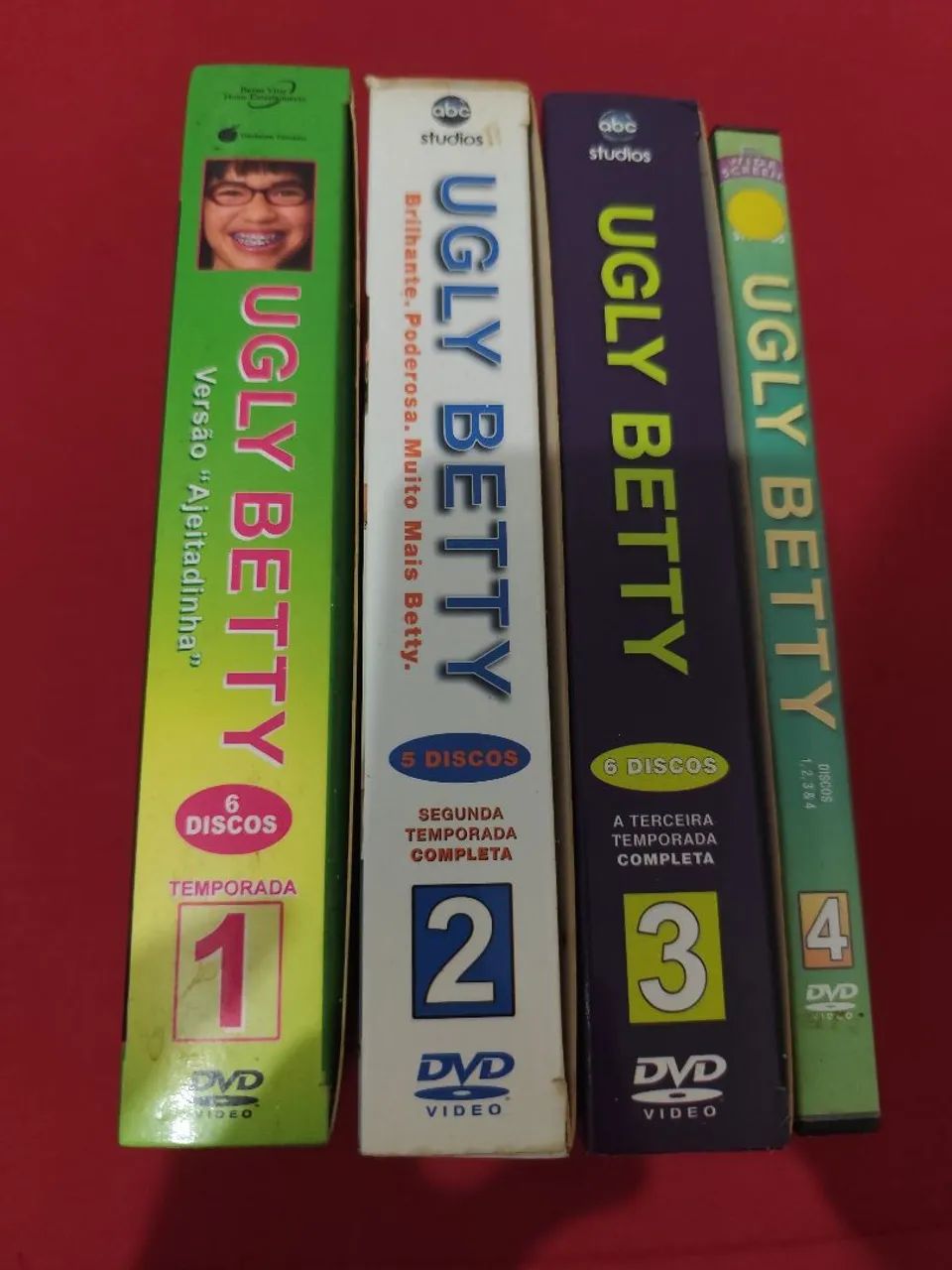 DVD Ugly Betty - 4 Temporadas - Serie Completa - Foto 3