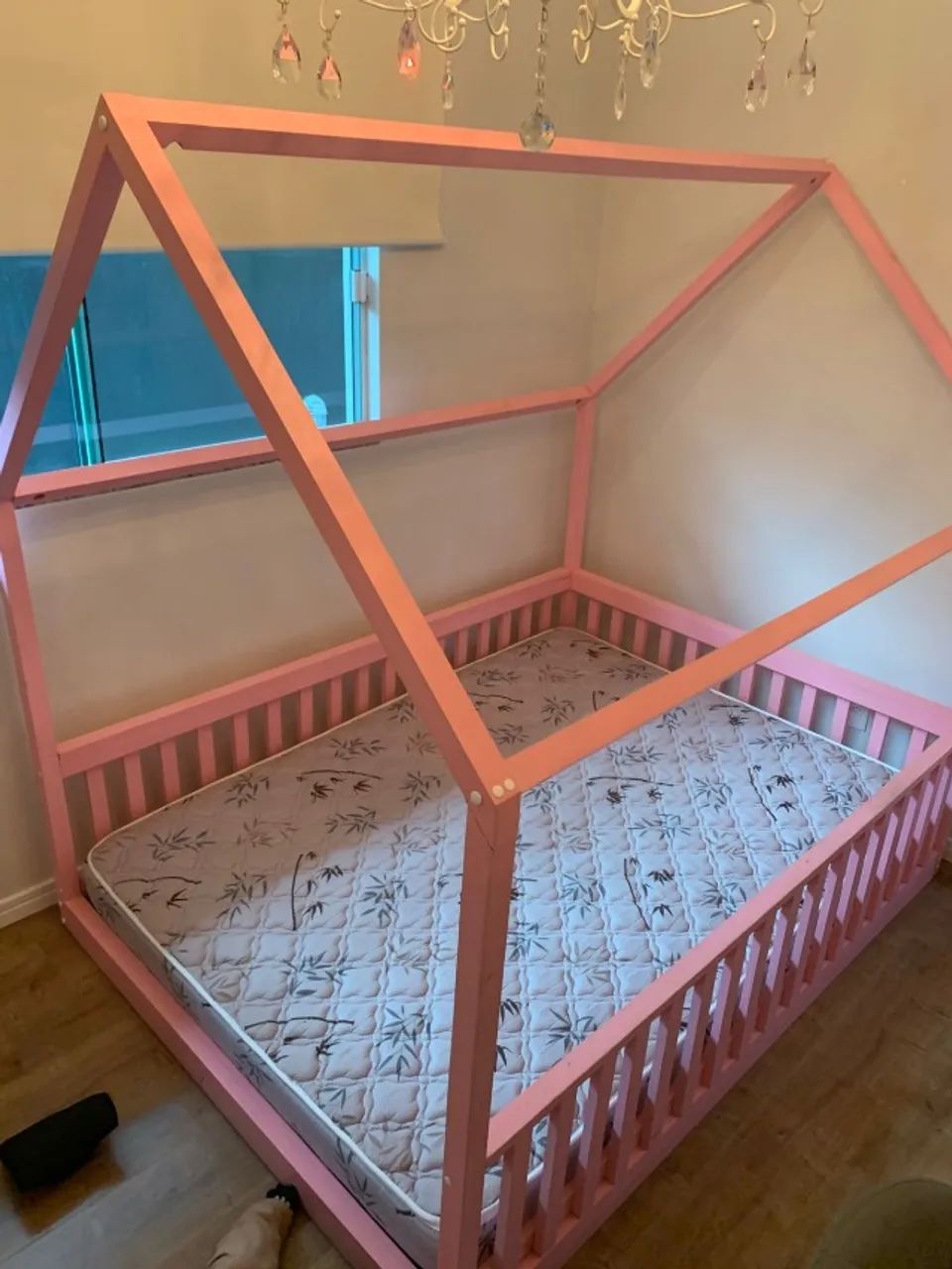 Cama Montessoriana (casinha) Casal Infantil c/ colchão