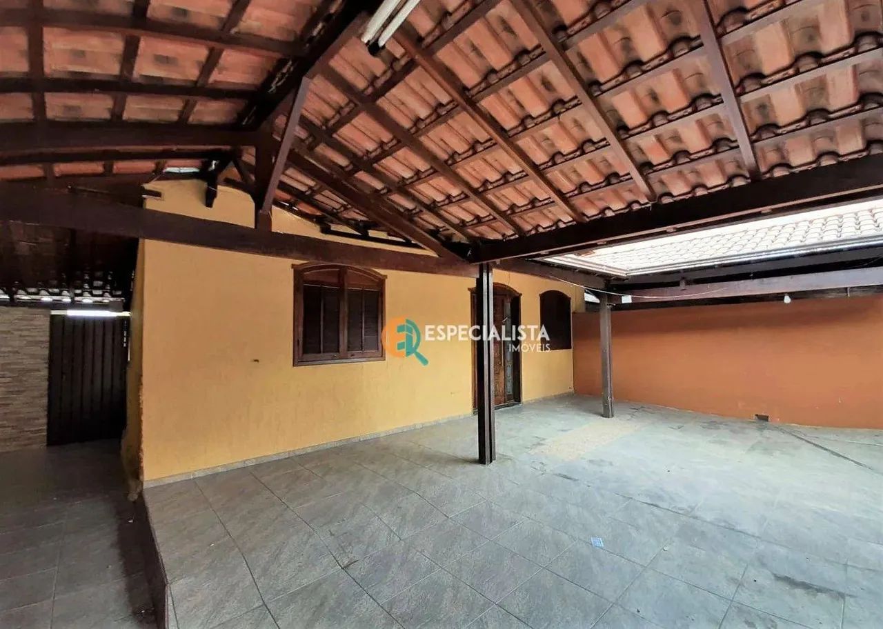 Casa 3 quartos e suite, 120 m² por R$ 745.000 - Frimisa - Santa Luzia/MG
