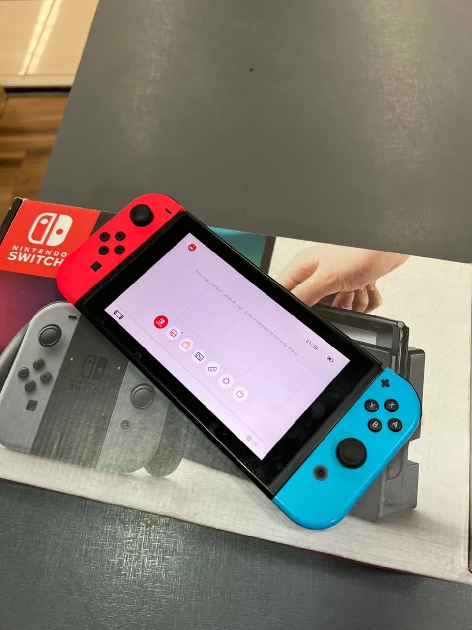 Nintendo Switch na caixa com garantia / preço baixo 