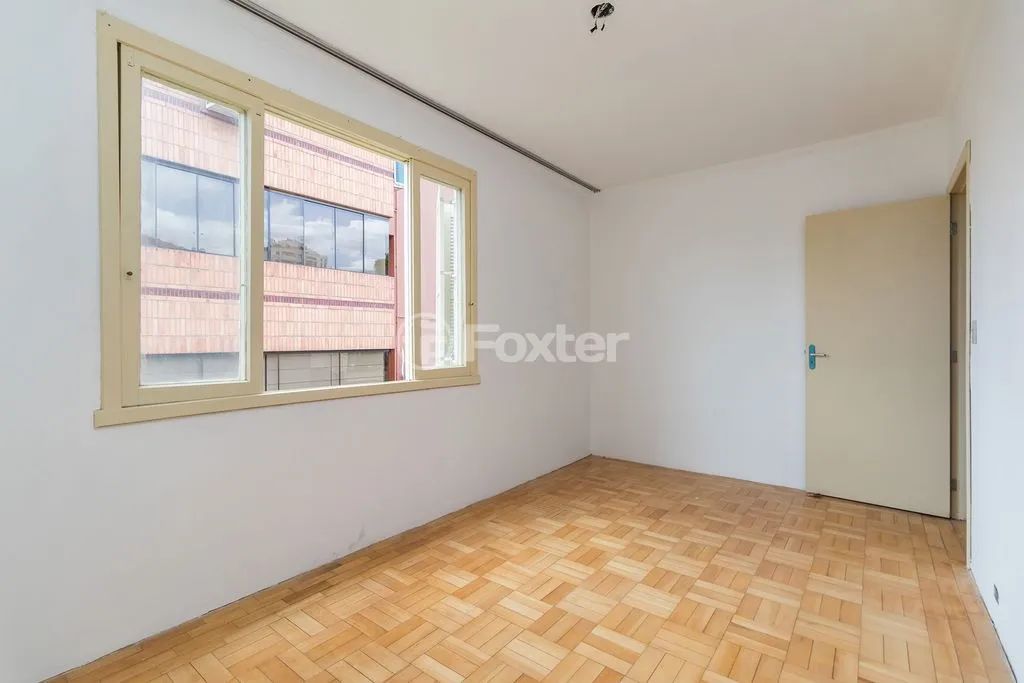 Imóvel para venda possui 70 metros quadrados com 2 quartos em Auxiliadora - Porto Alegre - - Foto 4