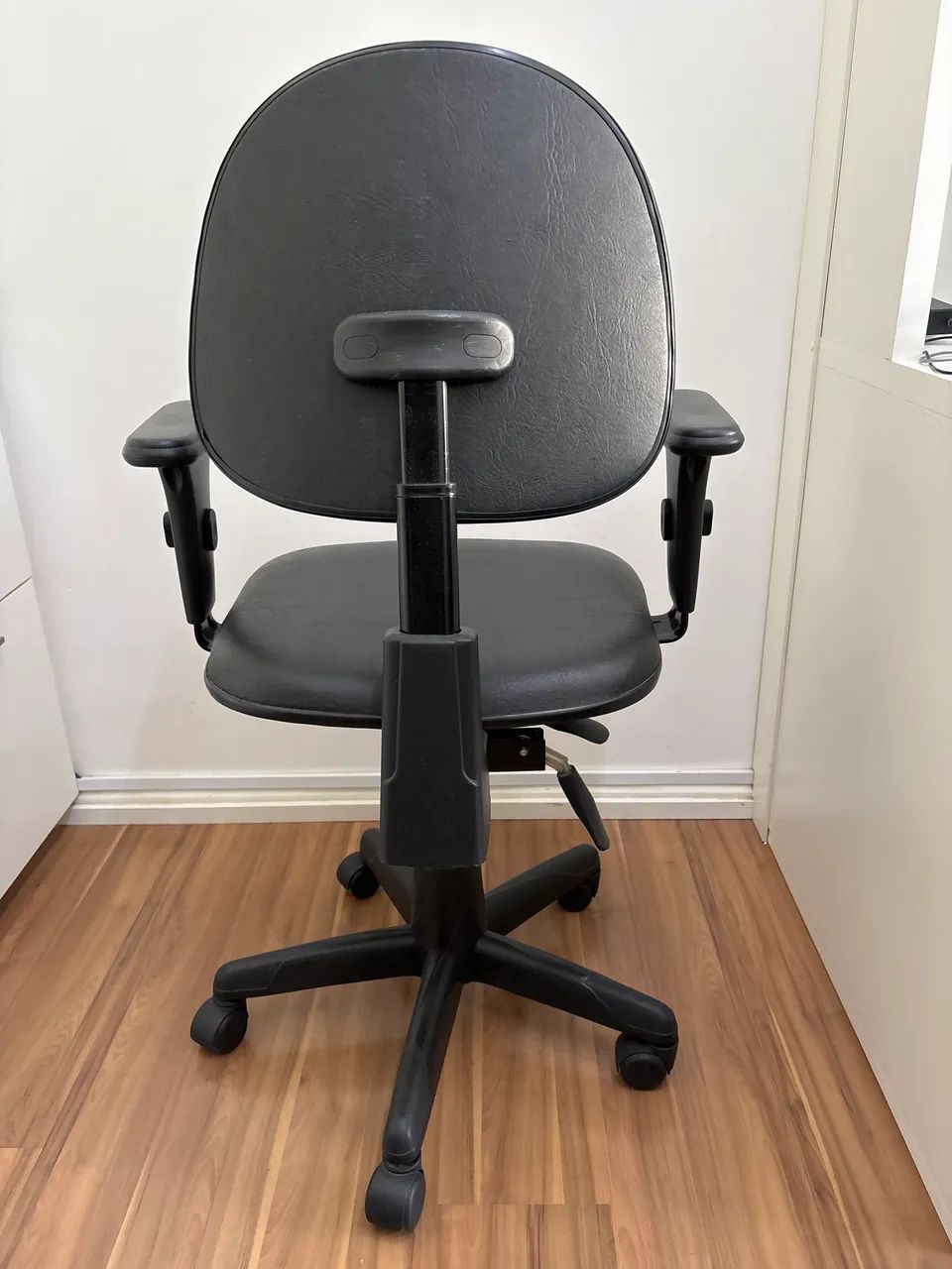 Cadeiras giratórias USADAS - Foto 5