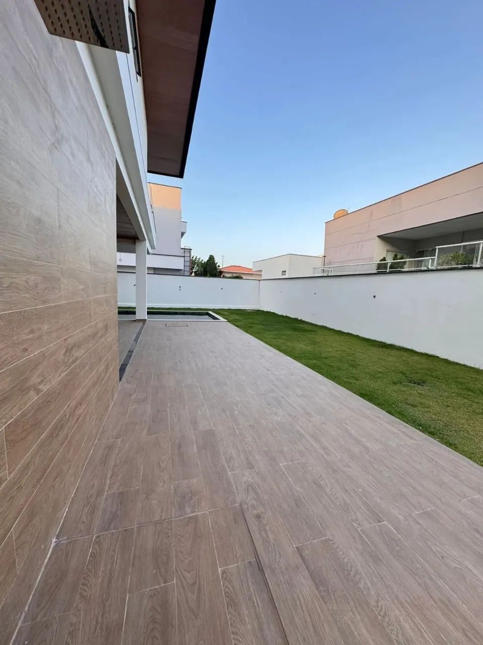 Linda Mansão no Alphalle - Foto 8