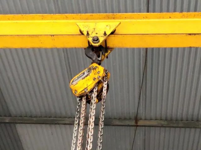 Pórtico com trole e talha Bergsteel Usada  - Foto 3