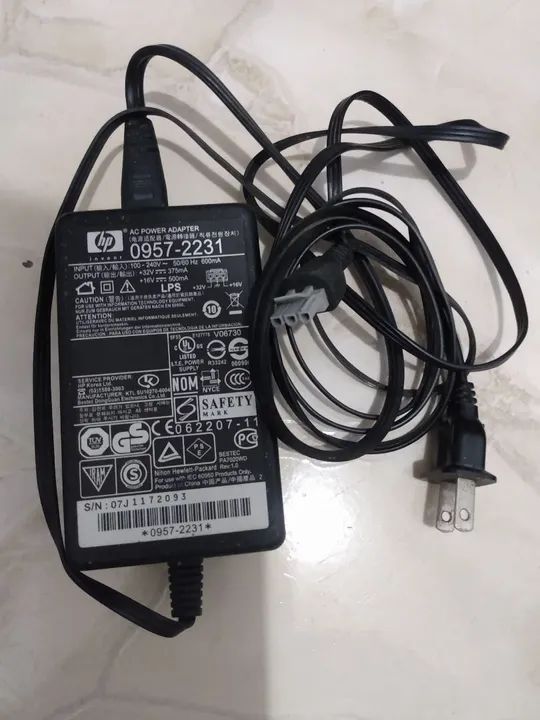 Fonte para impressora HP + 2 cabos usb