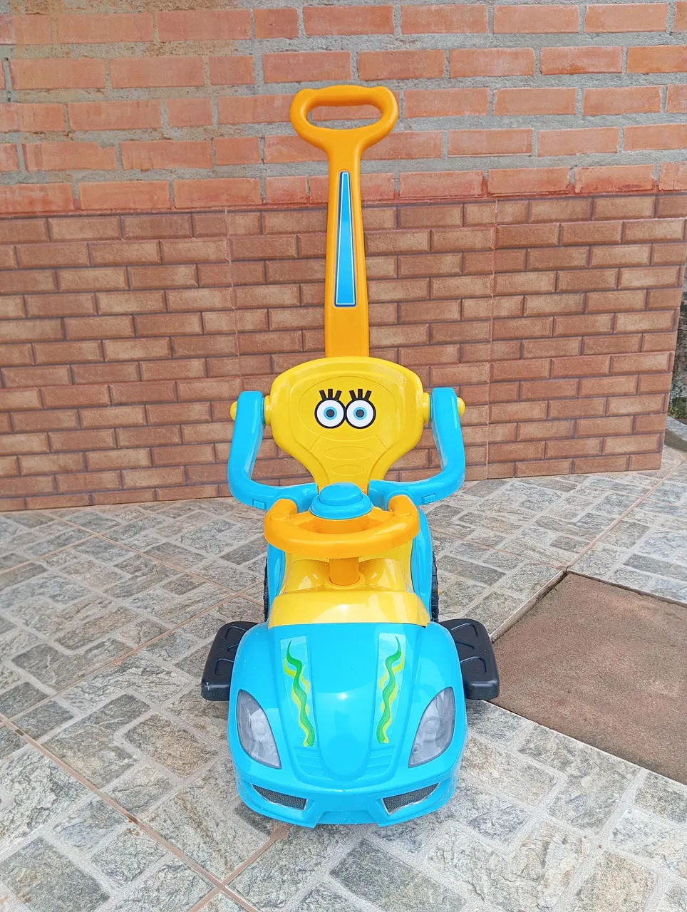Carrinho Infantil com Empurrador
