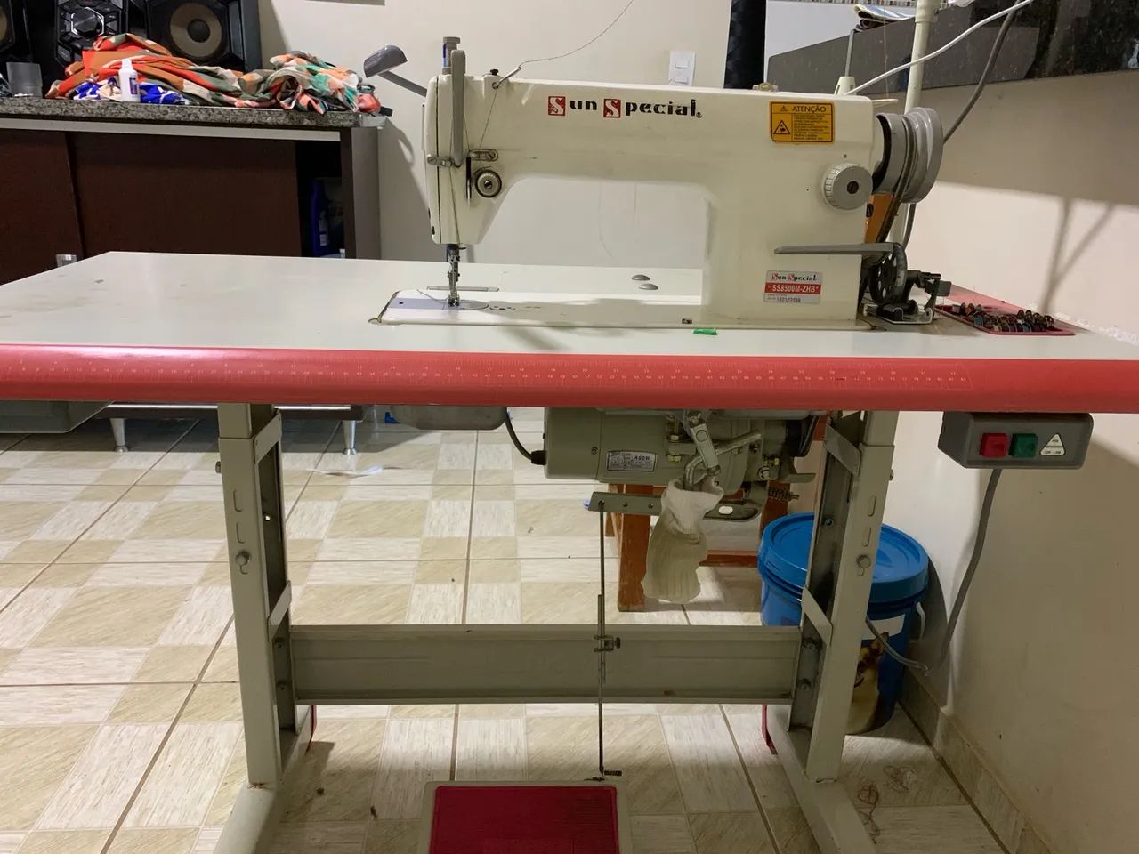 Maquina reta  - Foto 4