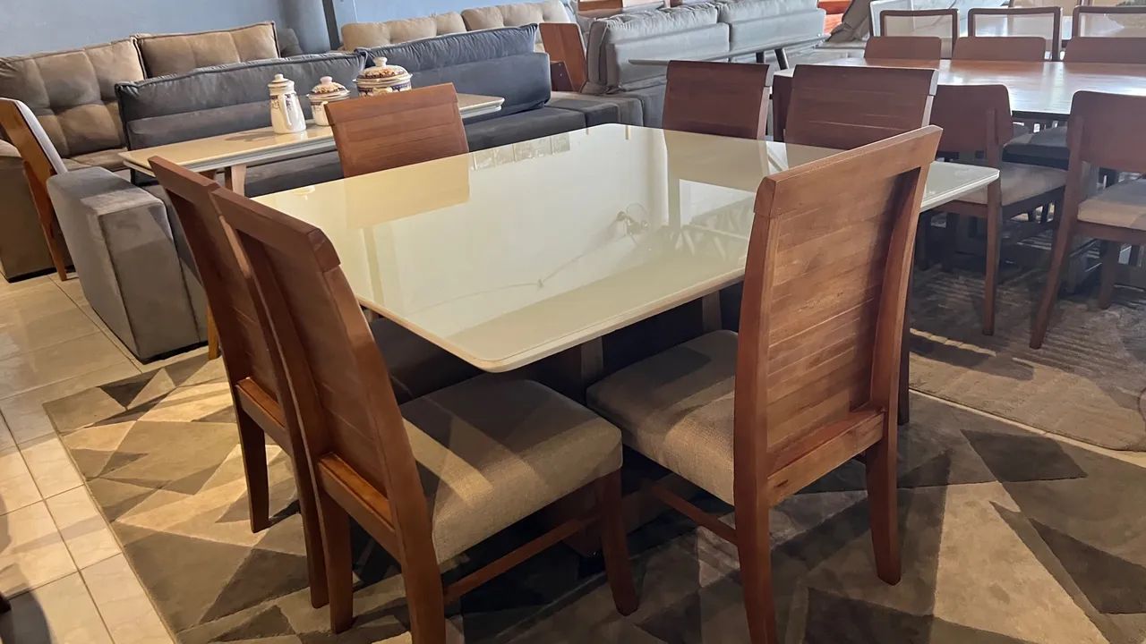 Mesa de Jantar de Madeira resistente 